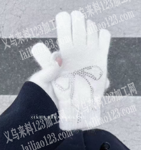 手套印花外发加工，如图，请联系详谈，长期