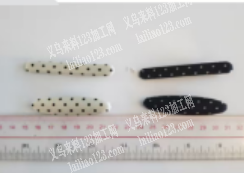 寻找专业做这种包布发夹的工厂，请联系详谈