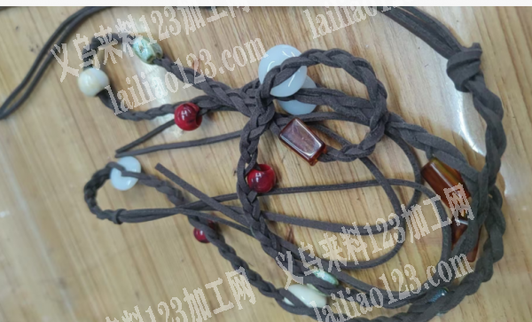 【发外地做的手工活】打辫子+辫子穿珠子穿