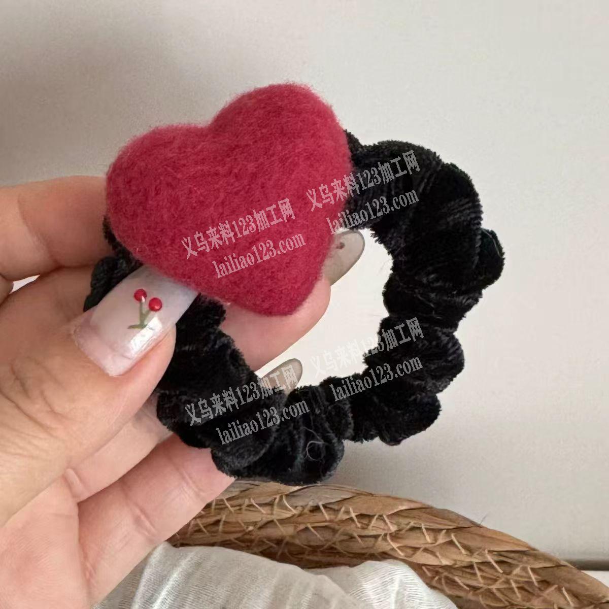 塑料爱心桃配件订单，如图，只要塑料底胚，