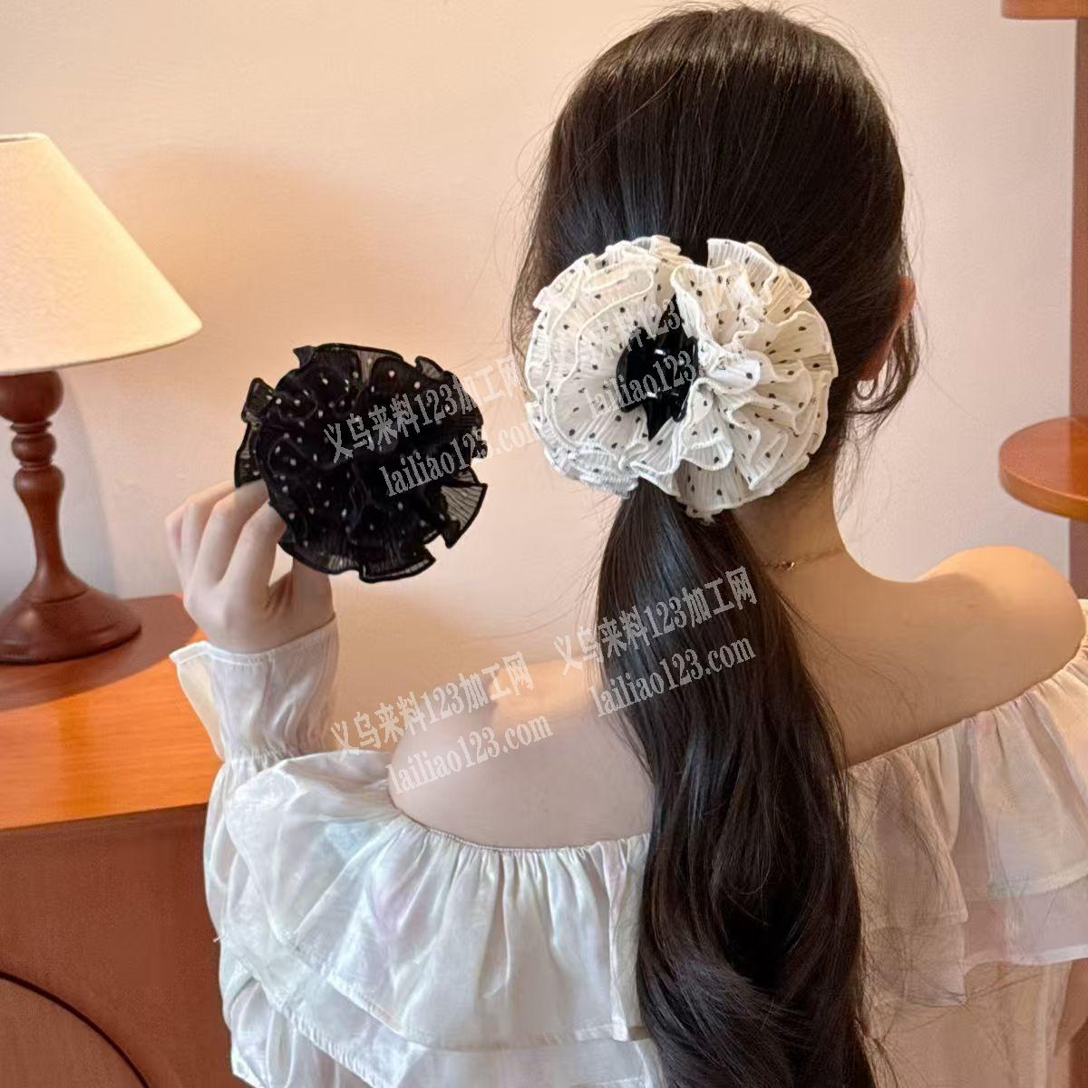 布艺花边发夹。，抓夹。如图。这样的。寻找