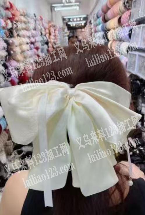 找如图布艺抓夹产品工厂，有订单，采购现货