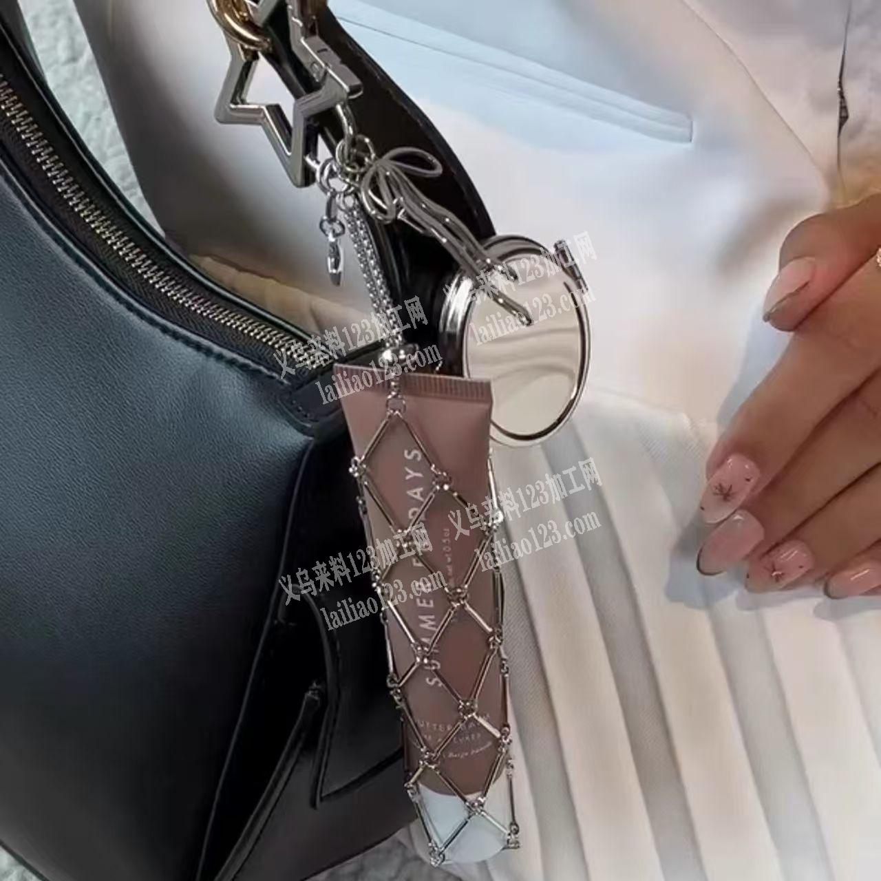 网兜合金钥匙扣挂饰品订单，如图，寻找专业