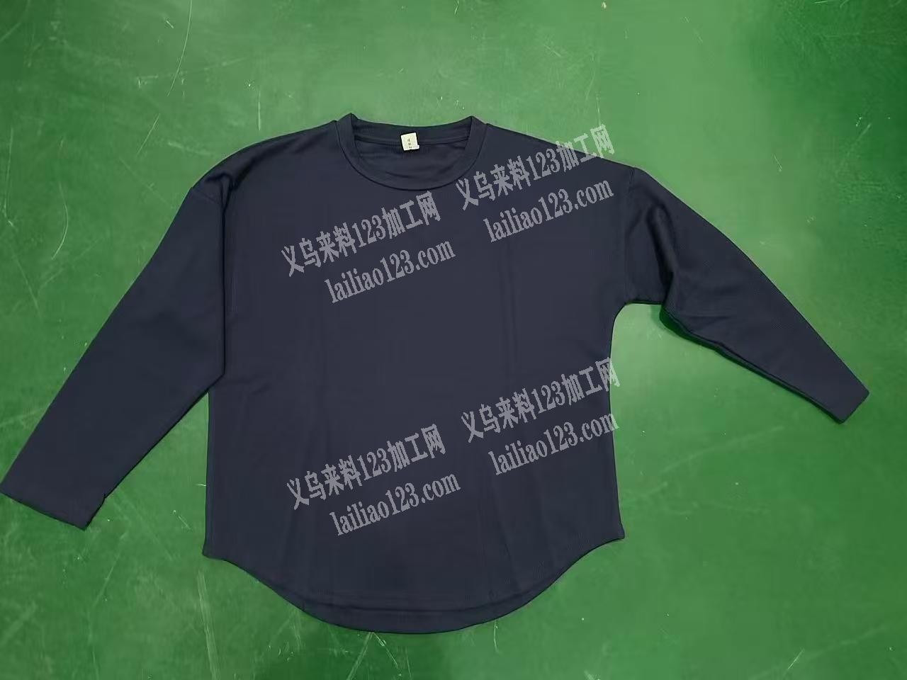 如图，服装外发加工，寻找专业做这个服装的