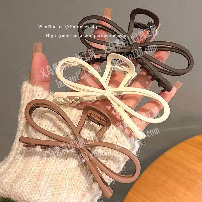 寻找注塑抓夹的工厂，如图，有订单，请联系