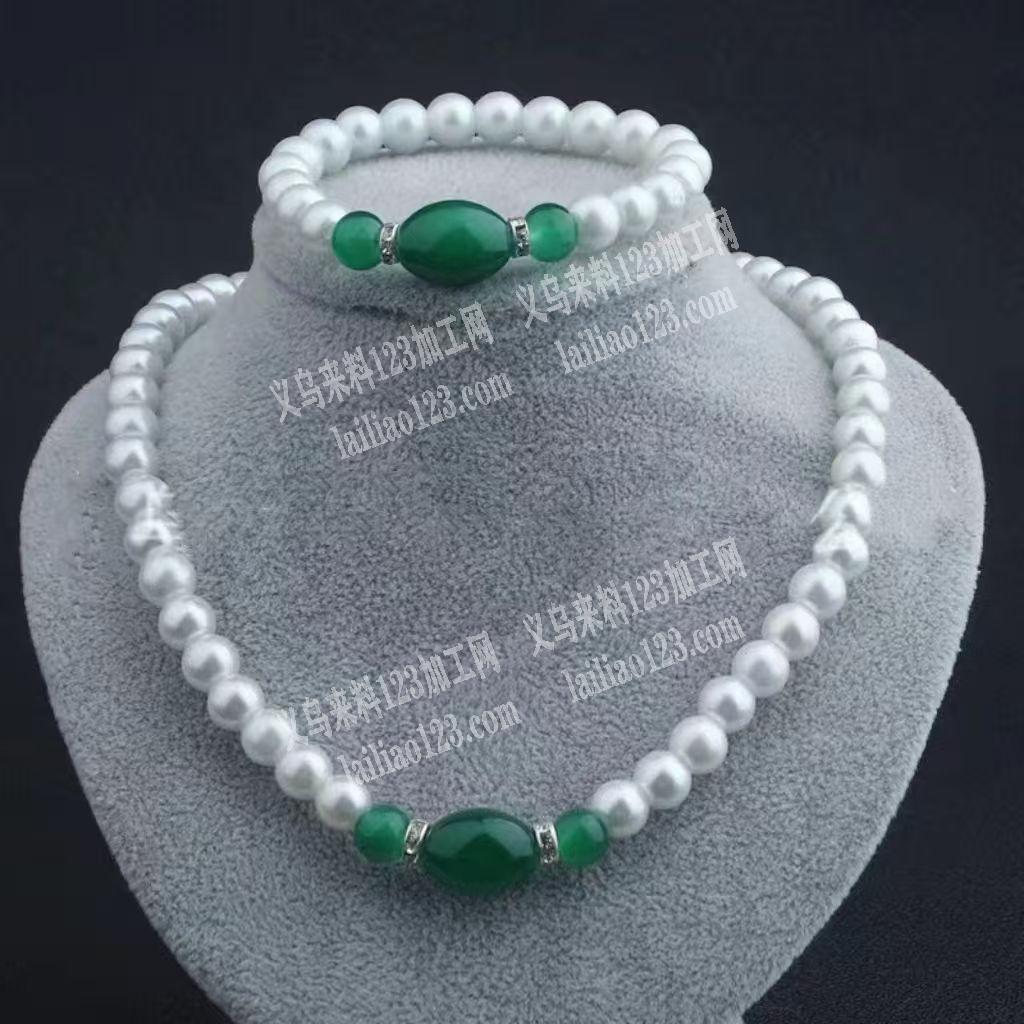 穿珠子做项链的手工活外发，如图，寻找会做