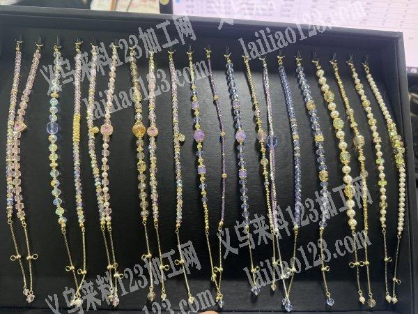 承接手工穿珠 挂圈弯针等手工活 厂地在青口聚饰云旁