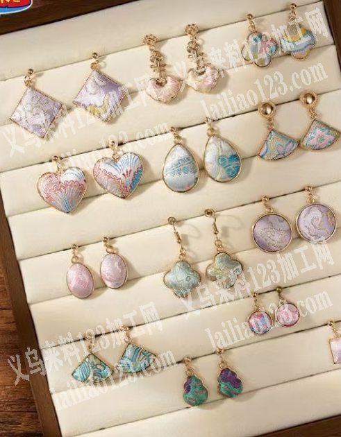 非遗宋锦手工耳钉订单，如图，寻找成品工厂