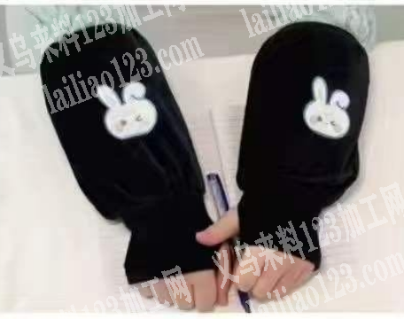 袖套处理。如图。谁要联系，有很多，好几万