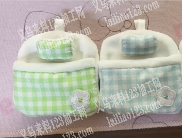 公仔布袋平车活外发加工。如图，寻找会做的