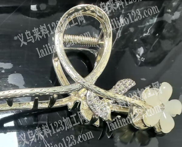 合金抓夹压铸订单，如图，寻找压铸的工厂合