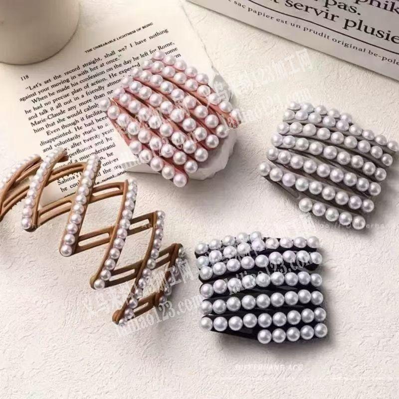 折叠发箍上面粘珍珠手工活外发，如图，寻找