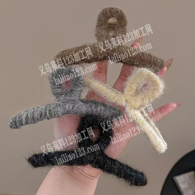 抓夹毛绒条的手工活外发，寻找会做绕毛绒条