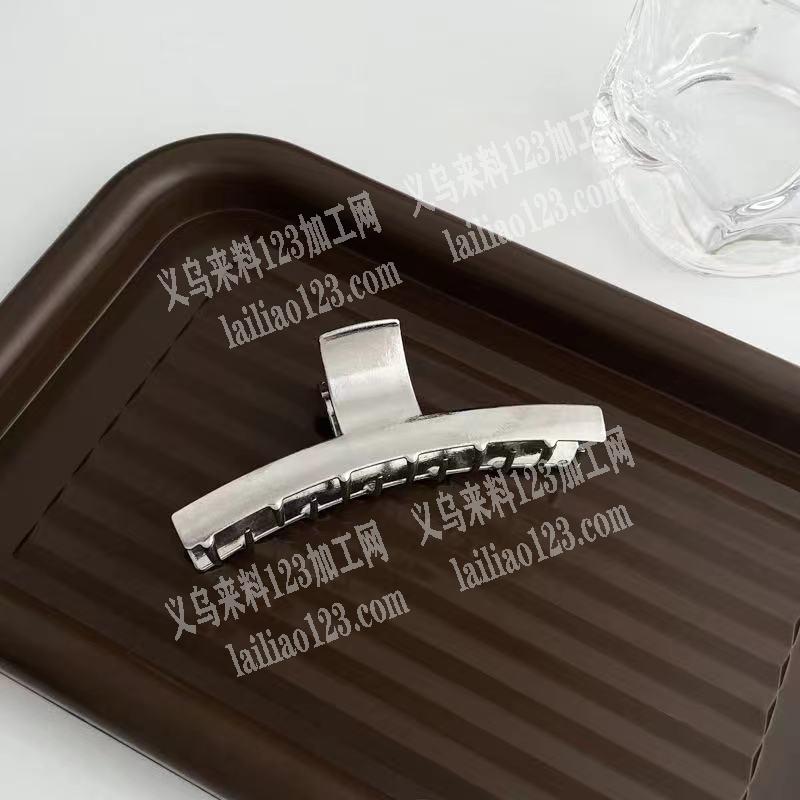 找激光雕刻工厂，如图，能做的联系