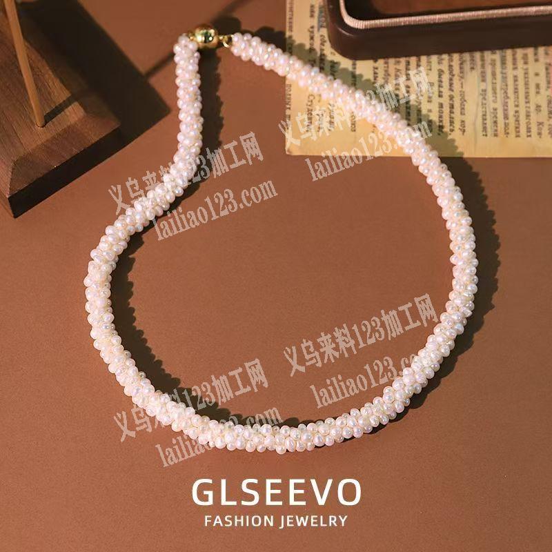 穿珠子钩针的手工活，如图，必须会做的有经