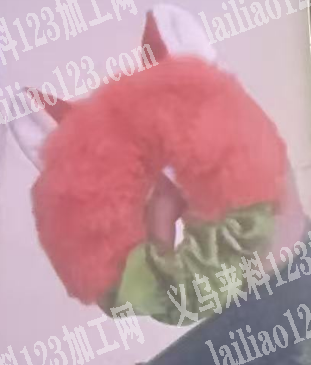 大量采购狐狸兔子毛绒饰品，寻找厂家，请联