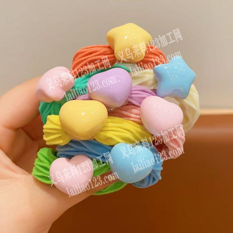 饰品发圈，梳子处理。宜酷咯米梳子爱心发圈