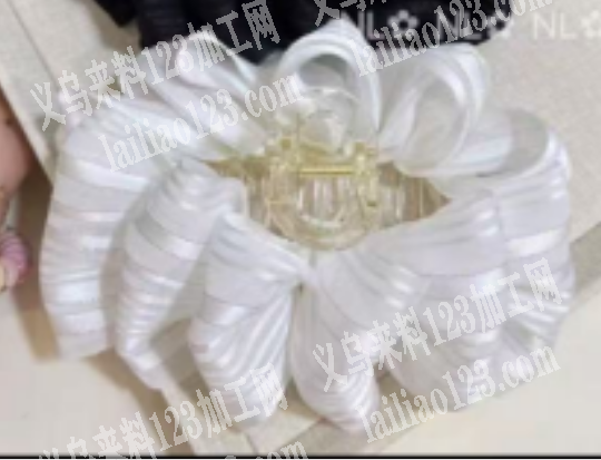 布艺泡泡抓发夹订单，如图，寻找厂家，请联