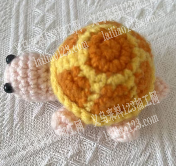 《手工活，发外地做》。寻找专业做钩针工厂