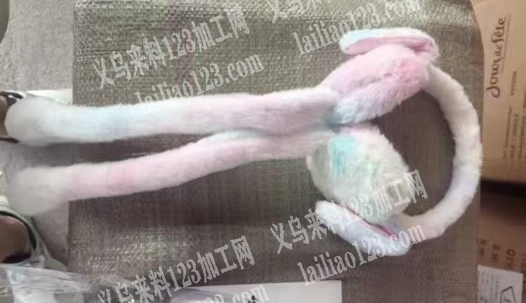 采购如图毛绒耳罩，有货的联系我，微信详谈