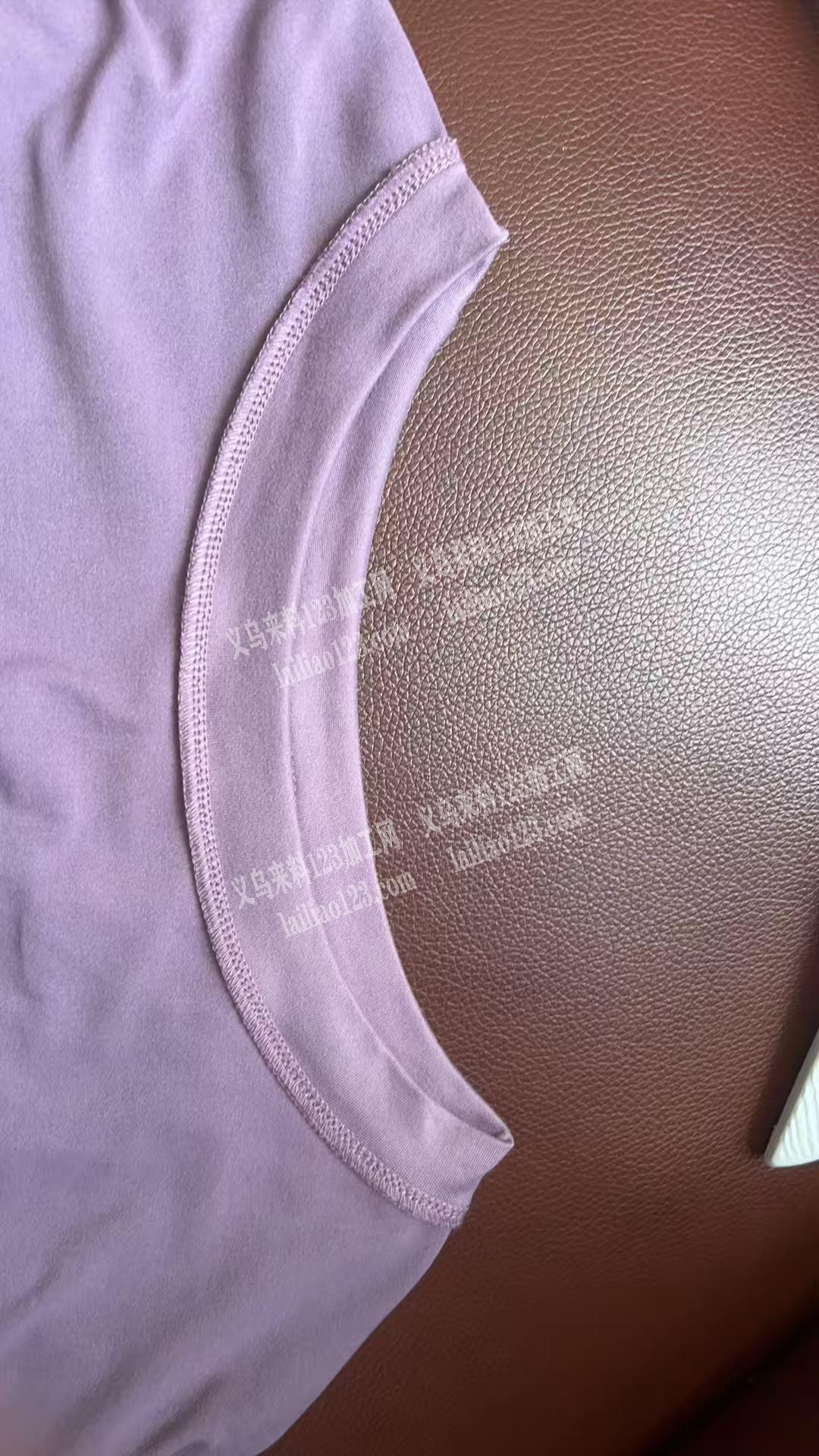 公司寻包工包料长期做货的T恤能拉锁链的工