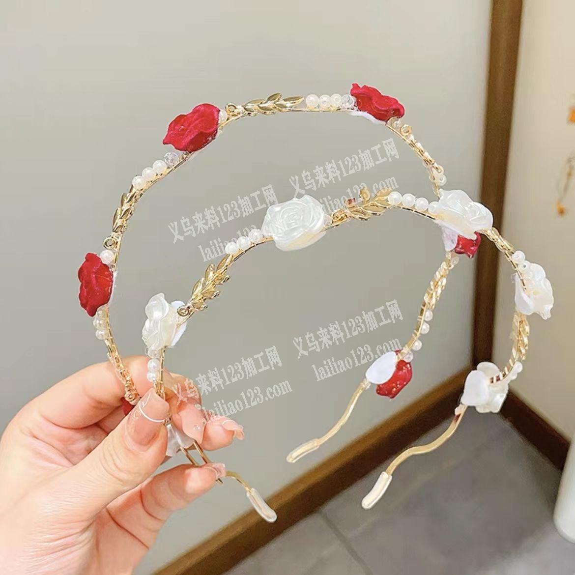 手工串珠缠绕+粘玫瑰花的玫瑰花发箍订单，