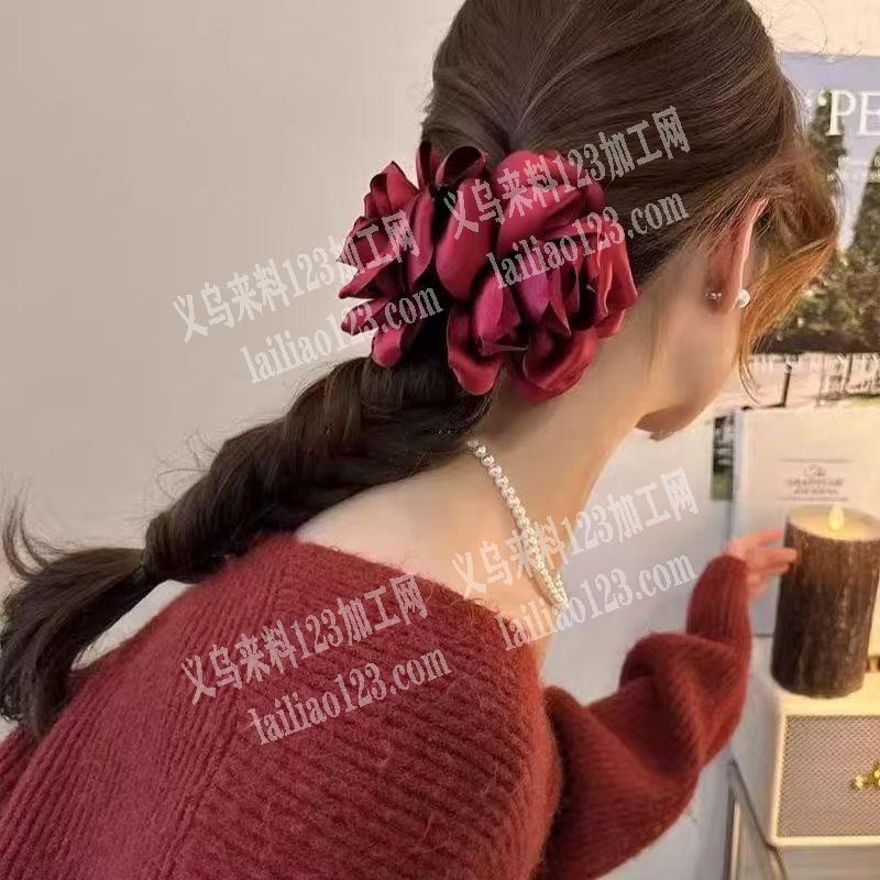 这个仿真花花朵爪夹外发加工，寻找会做的手