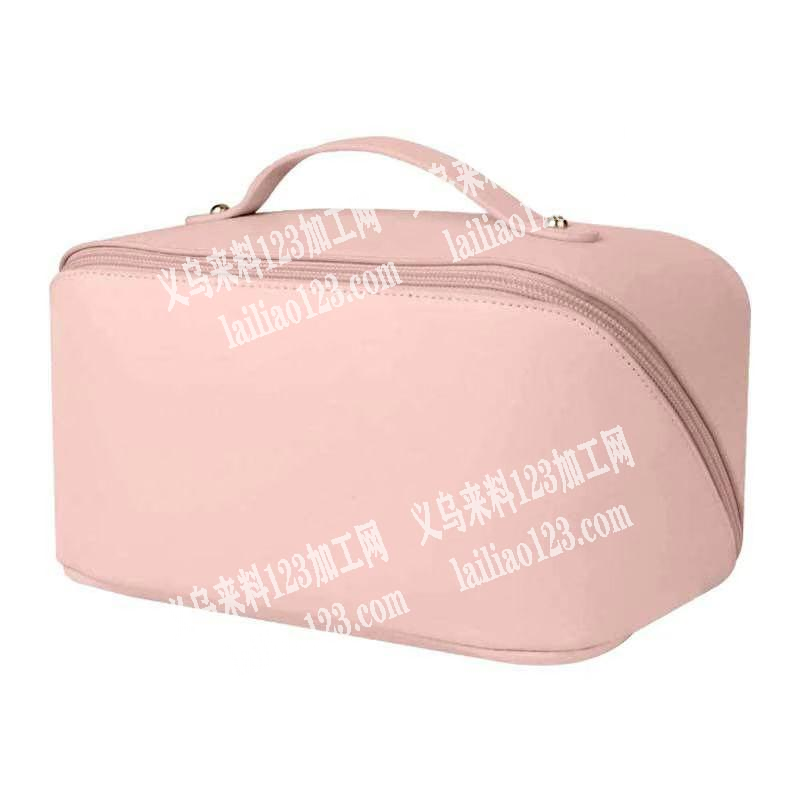 大量化妆包订单外发加工，如图这个类的，寻