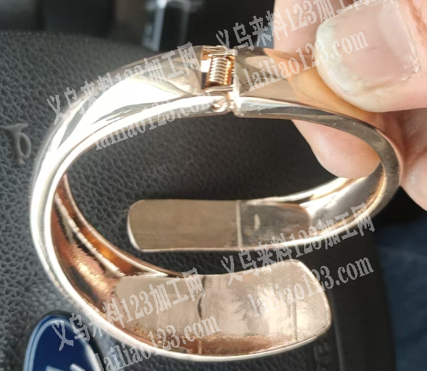 合金压铸订单，做金属合金的手镯，寻找压铸