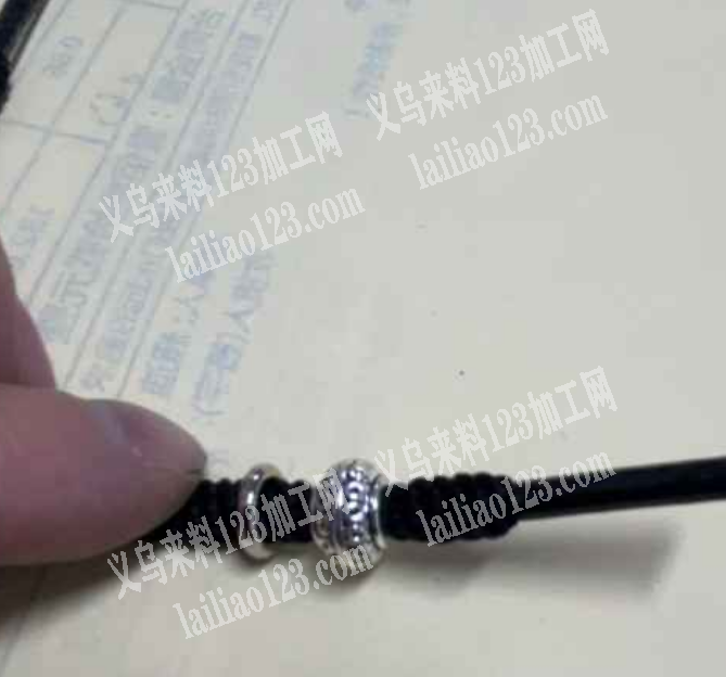 大量圆圈通孔珠子订单，如图，寻找工厂，有