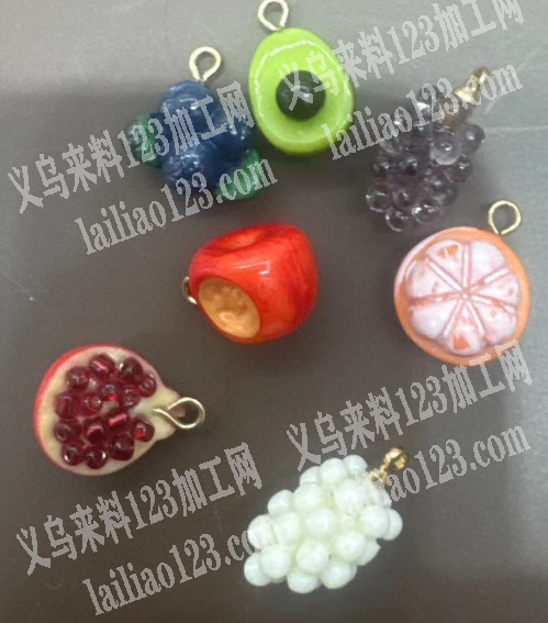 食玩小配件订单，如图，寻找厂家。，树脂的