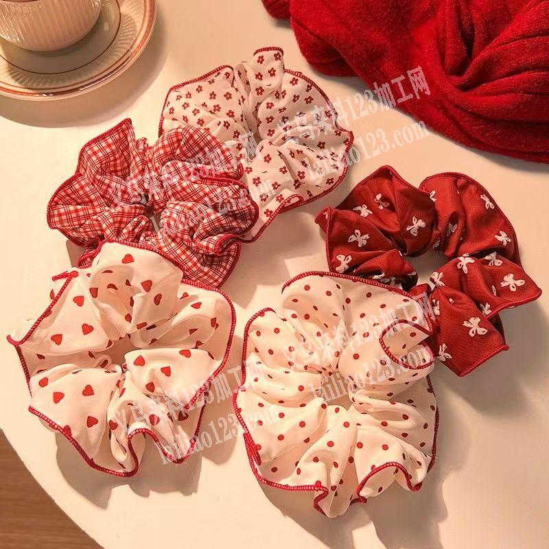 布艺拷边锁边发圈成品订单，。如图。寻找专