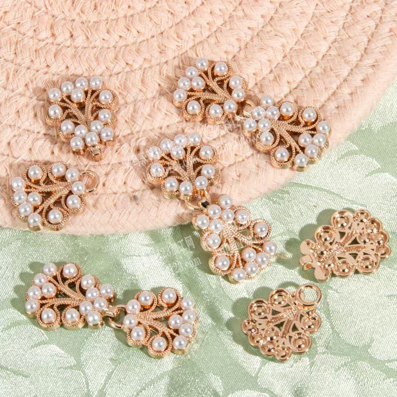 鞋扣饰品订单，如图，寻找这个配饰工厂供应