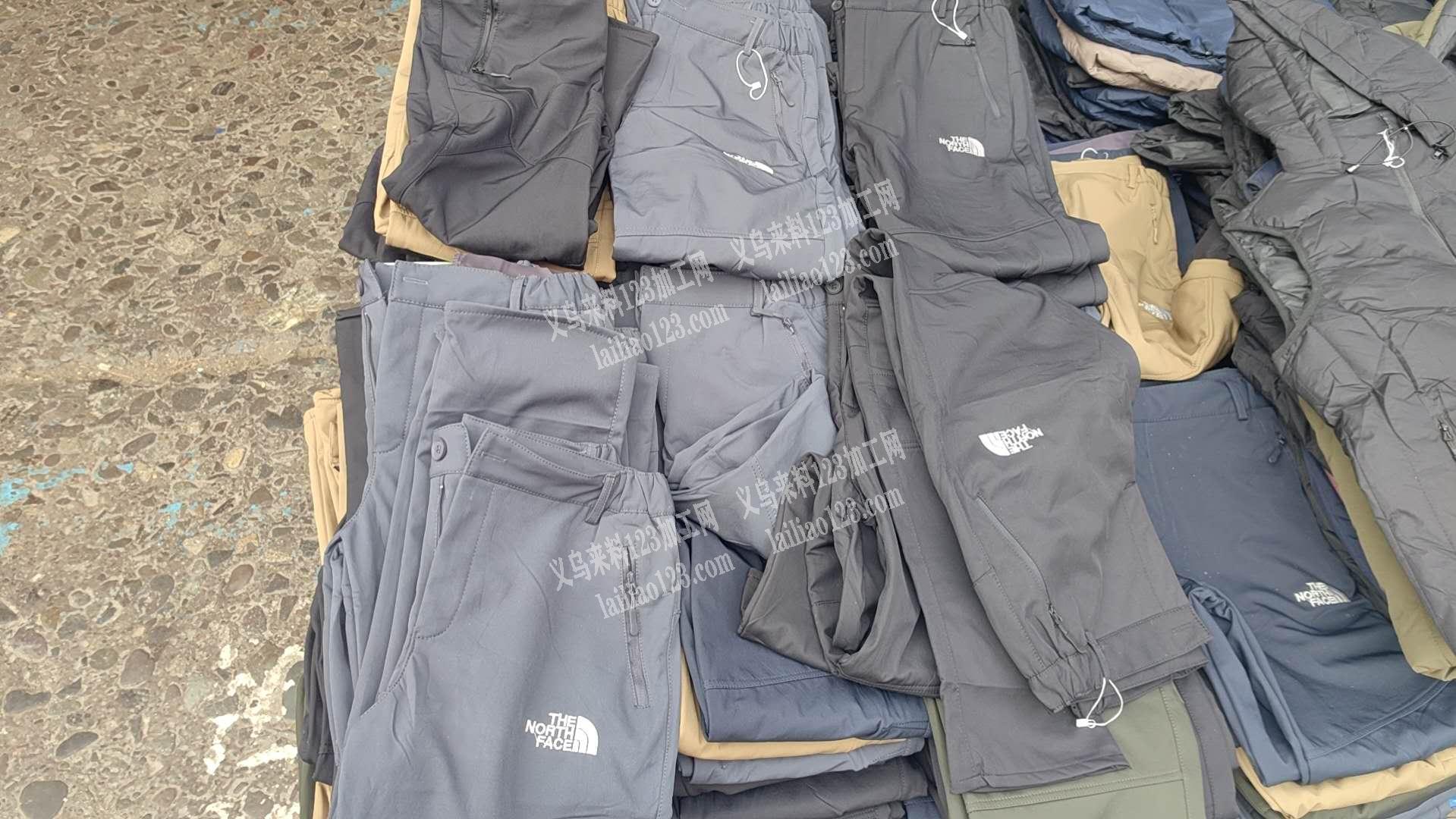 6万条裤子订单，订单:黑灰蓝绿,四个颜色