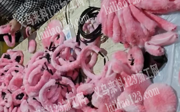 【手工活外发】组装毛绒耳套+粘胶的手工活