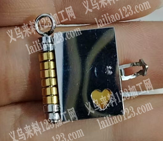 书本款式的项链吊坠订单，活页款式的，寻找