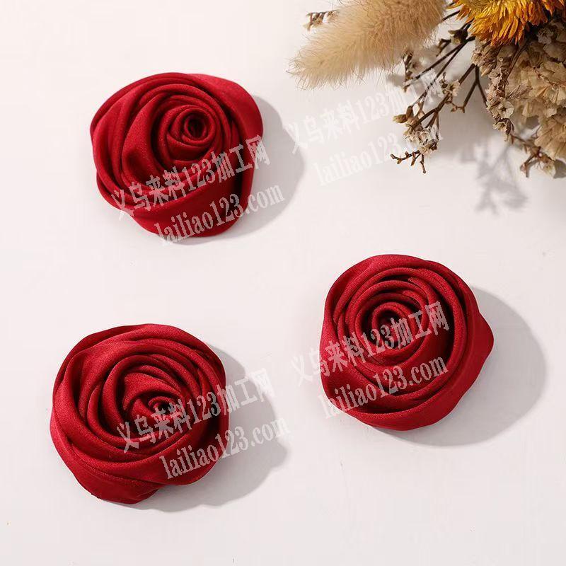 这个布艺手卷玫瑰花的手工活外发加工，寻找