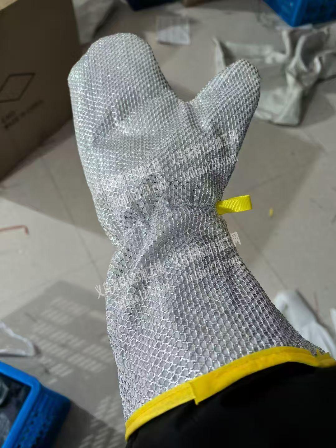 2万手套订单，如图，寻找成品工厂，请联系