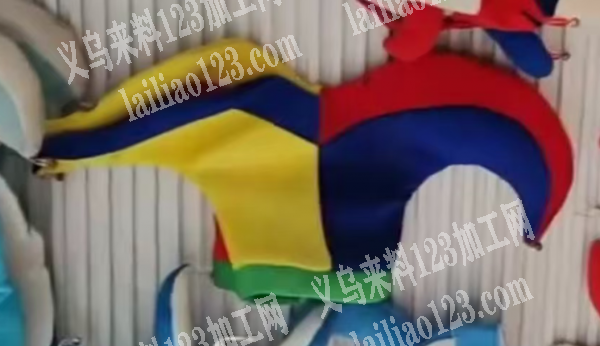 如图小丑帽子成品订单，寻找可以包工包料的