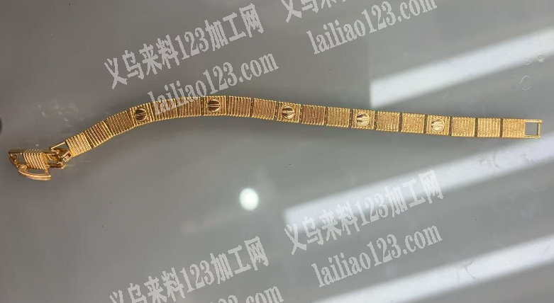 手链订单，如图，寻找饰品成品工厂，请联系