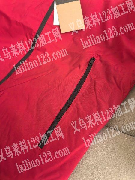 采购冲锋衣成品，年20万件起，如图所示款，