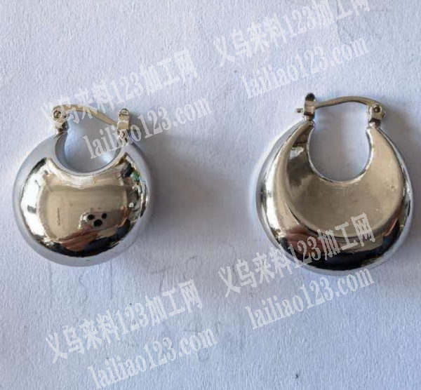 找合金耳环工厂，长期有定单，如图，有做的