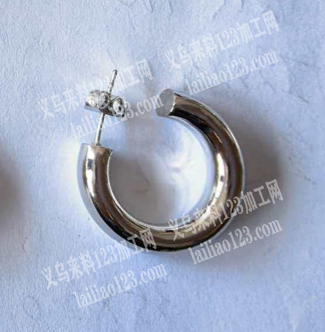 寻找生产这个耳钉的工厂，有意者，请联系详