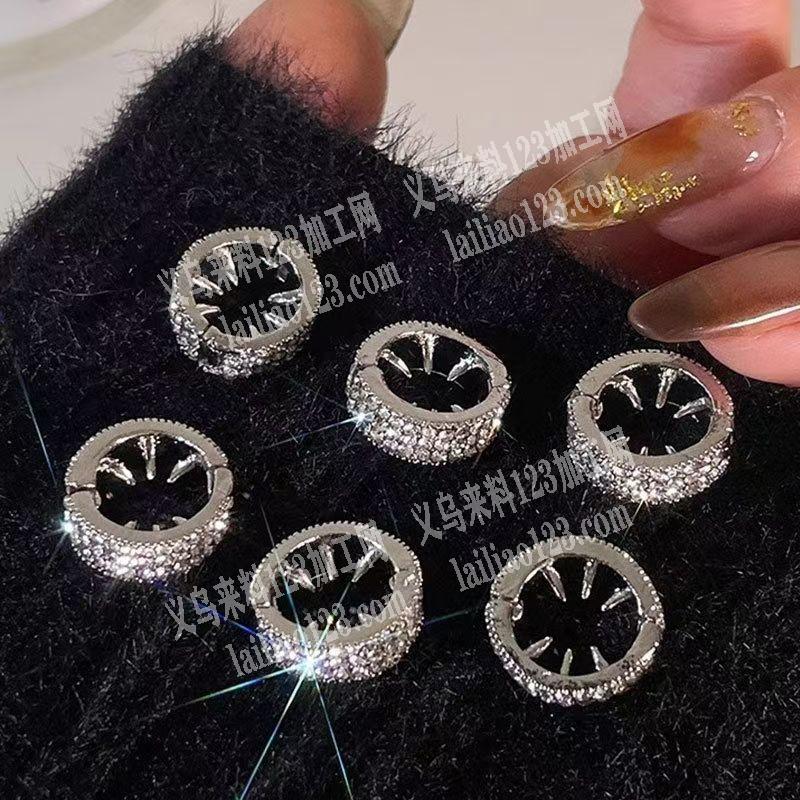 合金发抓发扣订单，如图，寻找合金发扣工厂