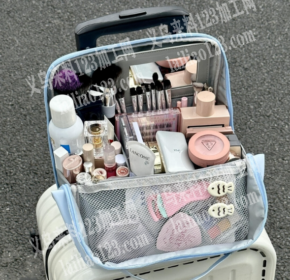 pu镜子收纳包订单，找箱包厂家，微信详谈