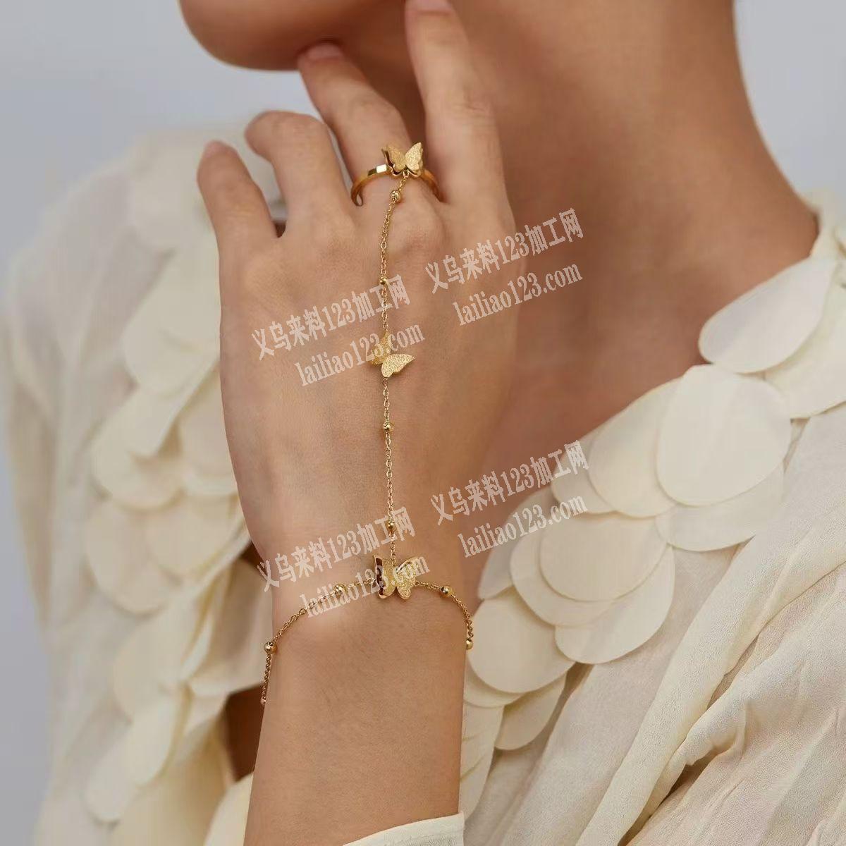 我公司不锈钢手链成品订单，如图。手背链款