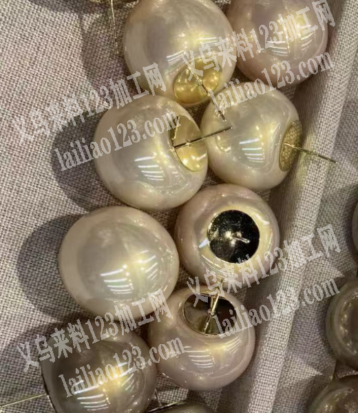 爆款珍珠耳钉订单，如图，寻找厂家，请联系