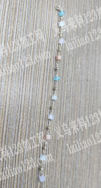 穿珠子弯针挂圈的饰品手工活外发，。寻找会