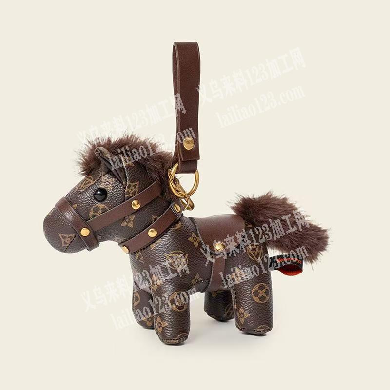 10万小马挂件成品订单，如图，寻找成品工