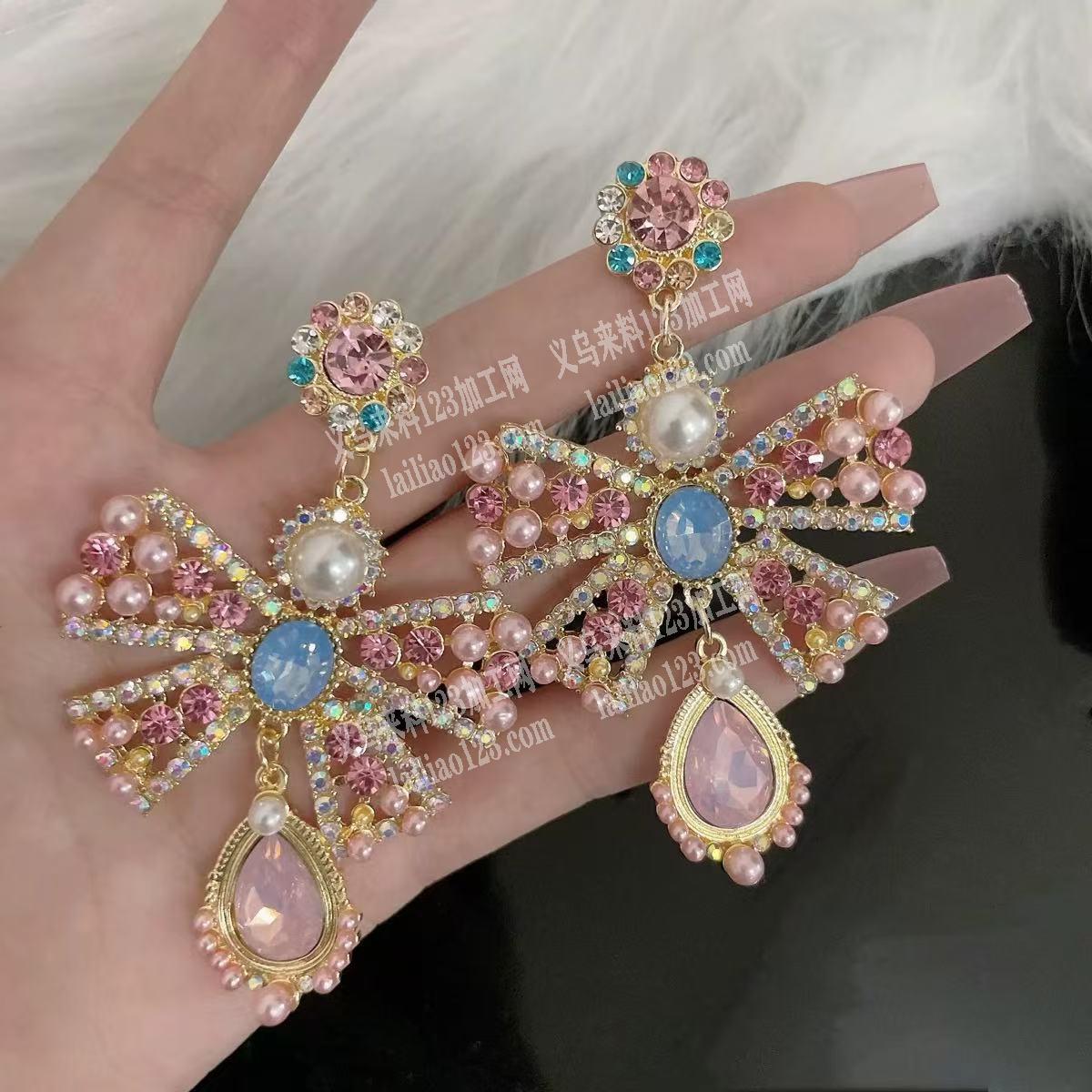 如图爆款满钻蝴蝶结耳环订单，寻找厂家，有